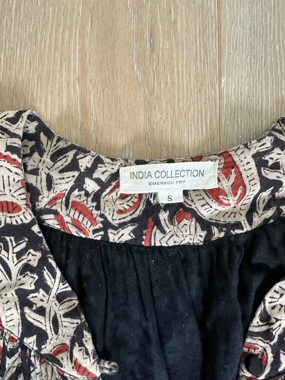 Emerson Fry Black Paisley Print V-Neck Blouse with Red and Cream Accents - Picture 3 of 4